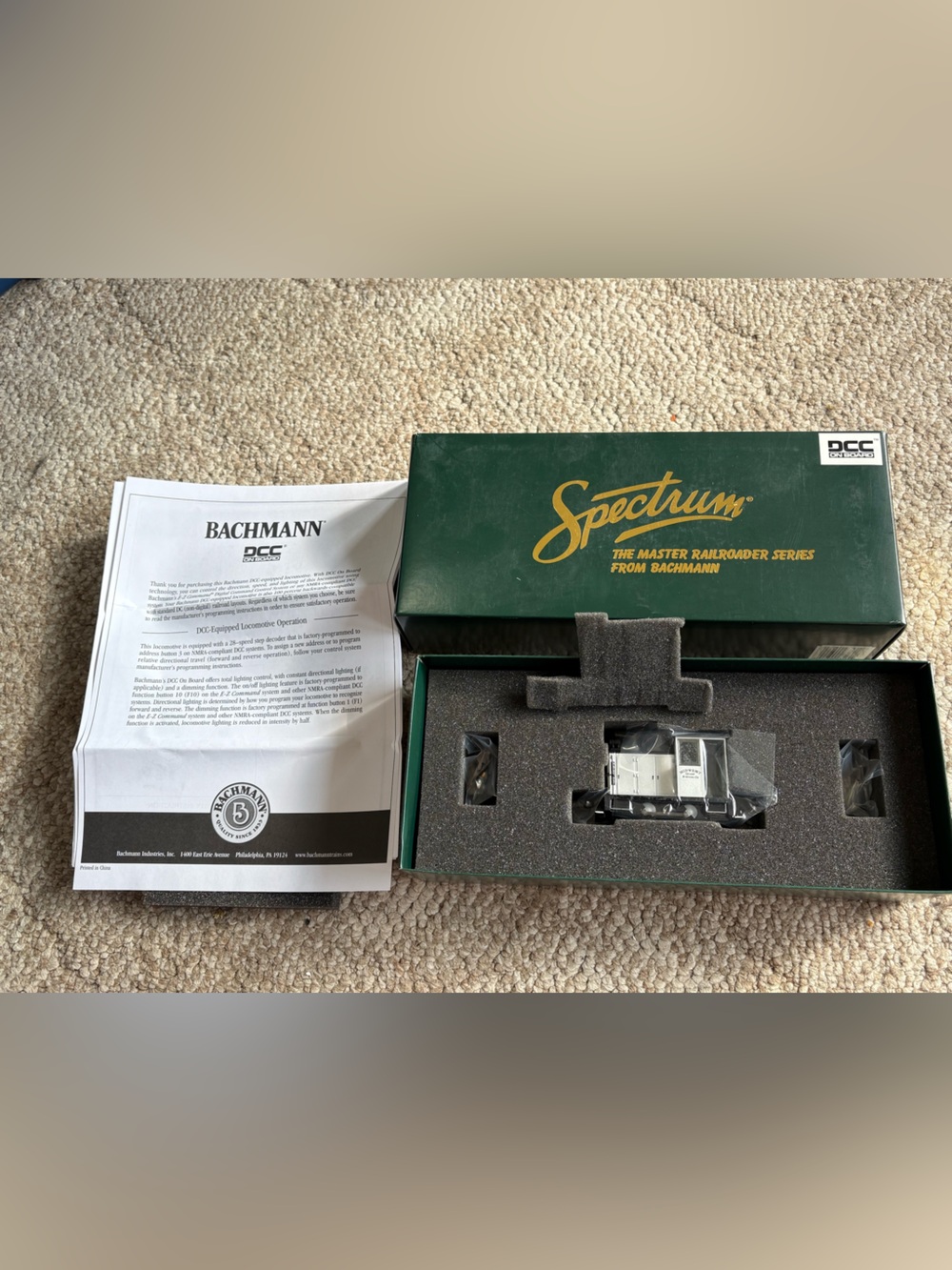 Spectrum Silver Model Locomotive - DCC Ready